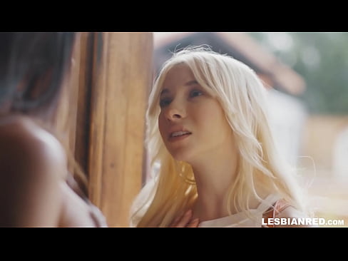 ❤️ Umuwi si Girl pagkalipas ng ilang buwan at kinain niya ang puki ng kanyang madrasta ☑ Porno sa amin