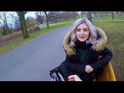 ❤️ Nilulon ang mainit na cum ng isang estranghero para sa pera - blowjob sa parke ni Eva Elfie ☑ Porno sa amin